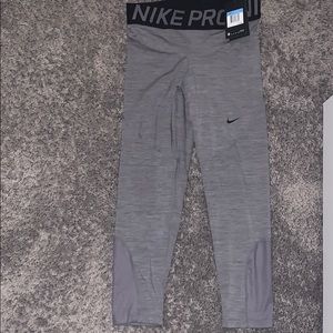 Nike Pro Capri Leggings